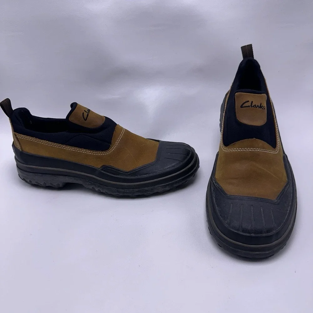 Clarks Muckers Slip on Duck BOOTS Women Size 7m Leather Waterproof Moccasins